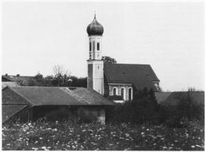 uFr23-08 Fr Kirche v Süd ca1982 (Large)
